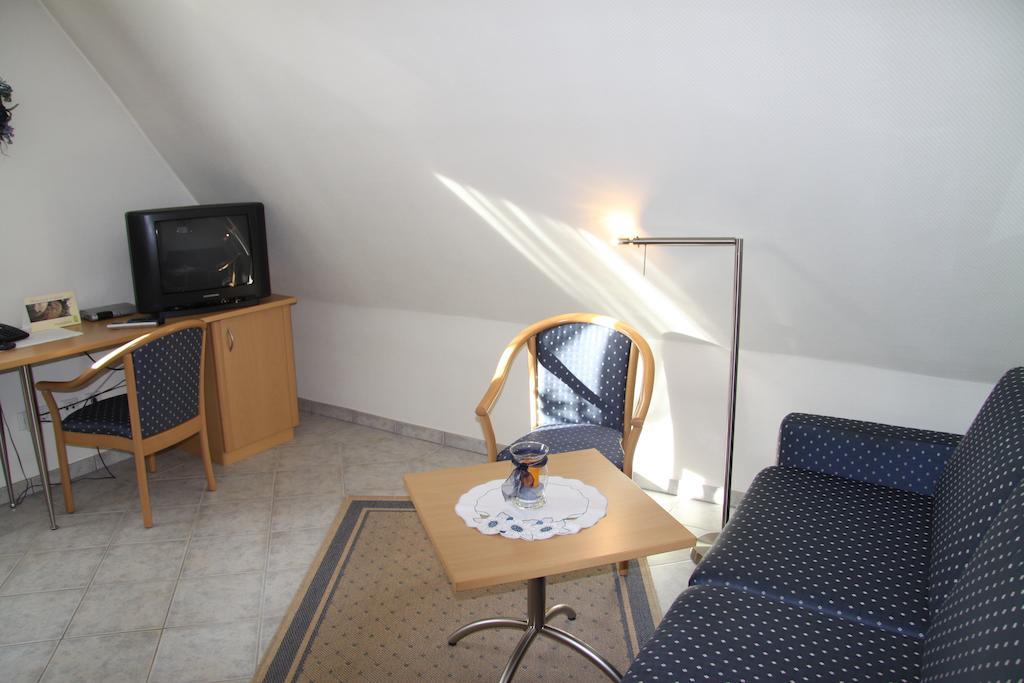 Ferienwohnungen Landgasthof Gilsbach Winterberg Rum bild